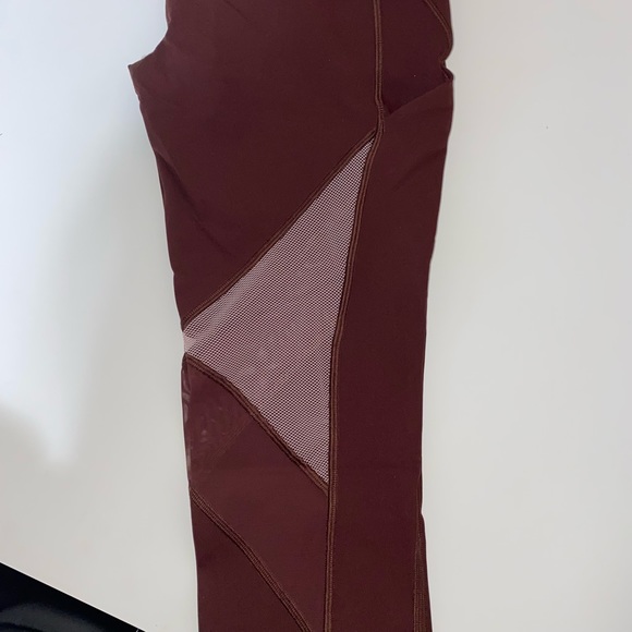 Lululemon burgundy leggings - Picture 5 of 5
